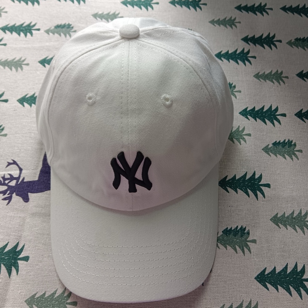 MLB Unisex Cap Simple White Cap
